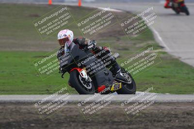 media/Nov-29-2025-TrackDaz (Sat) [[10ae2d9bce]]/B Group/Session 3 (Outside Grapevine)/